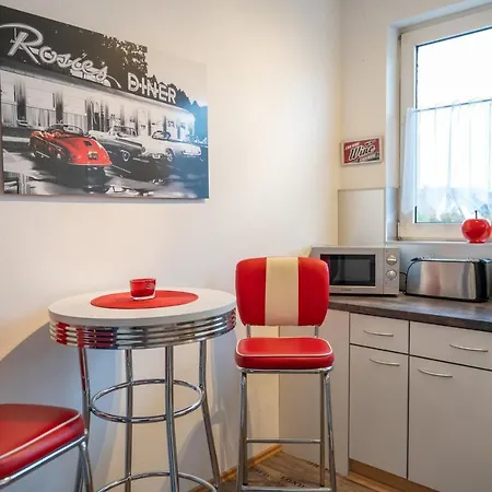 Appartement Art City-studio 2, Gross, Modern, Citynah, 3 Schlafzimmer, 2 Baeder, Kostenfreie Parkplaetze, 2 Sued-balkons, Herkulesblick Cassel