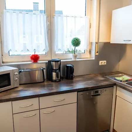 Art City-studio 2, Gross, Modern, Citynah, 3 Schlafzimmer, 2 Baeder, Kostenfreie Parkplaetze, 2 Sued-balkons, Herkulesblick Appartement *