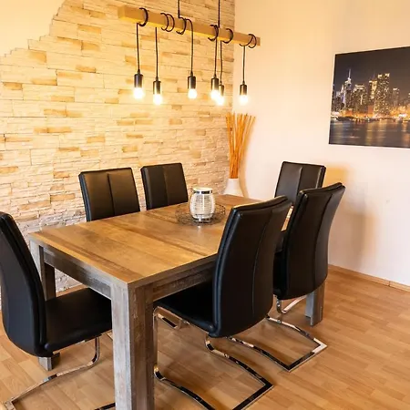 Art City-studio 2, Gross, Modern, Citynah, 3 Schlafzimmer, 2 Baeder, Kostenfreie Parkplaetze, 2 Sued-balkons, Herkulesblick *