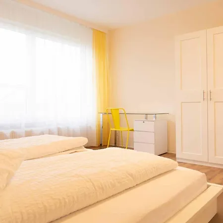 Appartement Art City-studio 2, Gross, Modern, Citynah, 3 Schlafzimmer, 2 Baeder, Kostenfreie Parkplaetze, 2 Sued-balkons, Herkulesblick