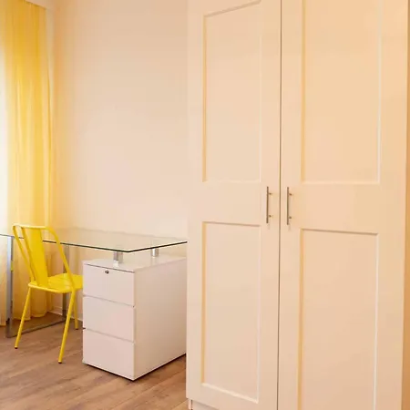 Art City-studio 2, Gross, Modern, Citynah, 3 Schlafzimmer, 2 Baeder, Kostenfreie Parkplaetze, 2 Sued-balkons, Herkulesblick *