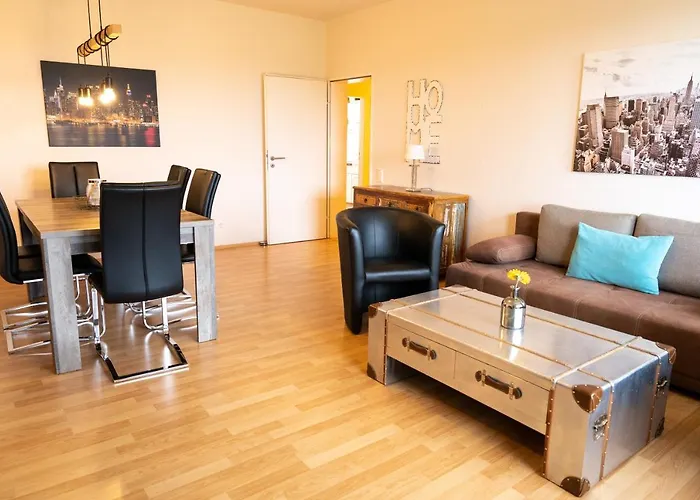 Art City-studio 2, Gross, Modern, Citynah, 3 Schlafzimmer, 2 Baeder, Kostenfreie Parkplaetze, 2 Sued-balkons, Herkulesblick Cassel