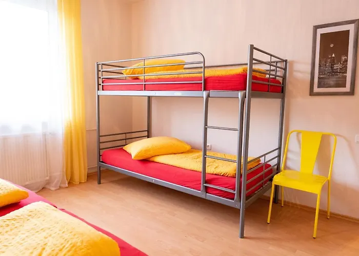 Appartement Art City-studio 2, Gross, Modern, Citynah, 3 Schlafzimmer, 2 Baeder, Kostenfreie Parkplaetze, 2 Sued-balkons, Herkulesblick *