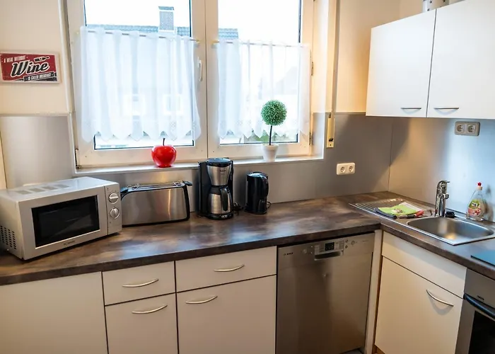 Art City-studio 2, Gross, Modern, Citynah, 3 Schlafzimmer, 2 Baeder, Kostenfreie Parkplaetze, 2 Sued-balkons, Herkulesblick Appartement *