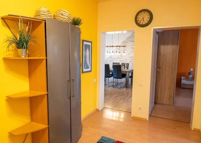 Art City-studio 2, Gross, Modern, Citynah, 3 Schlafzimmer, 2 Baeder, Kostenfreie Parkplaetze, 2 Sued-balkons, Herkulesblick קאסל