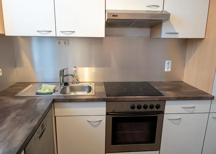 Art City-studio 2, Gross, Modern, Citynah, 3 Schlafzimmer, 2 Baeder, Kostenfreie Parkplaetze, 2 Sued-balkons, Herkulesblick